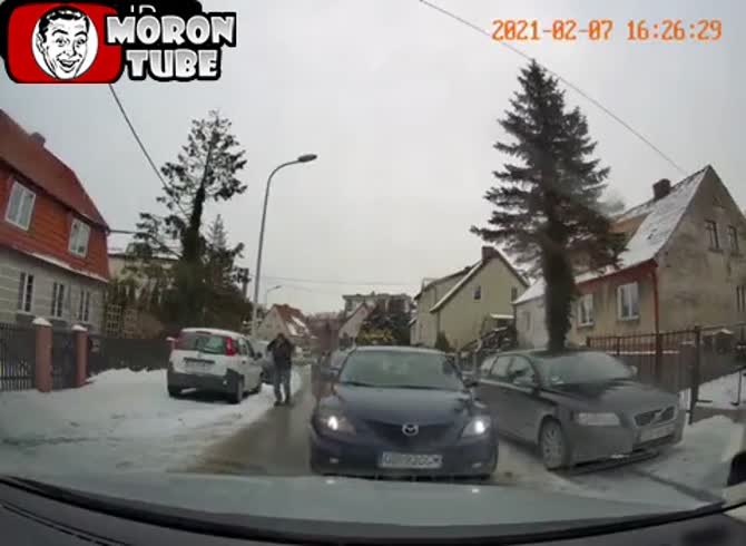 Video :Twenty shots fired to arrest a fugitive drug dealer (Poland)